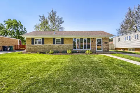 113 E Central Ave, Lombard, IL 60148