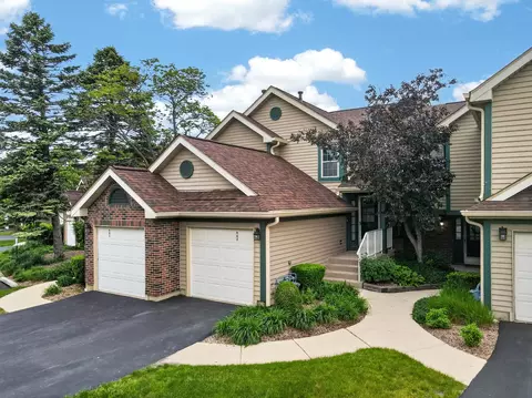 943 Ridgefield Ln #4, Wheeling, IL 60090