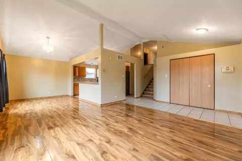 Living - 3314 Willow Ln, Markham, IL 60428 photo 1 of 3