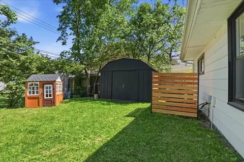 Exterior - 920 N Fell Ave, Normal, IL 61761 photo 3 of 5