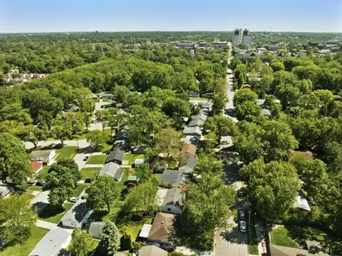 View/Area - 920 N Fell Ave, Normal, IL 61761 photo 1 of 2