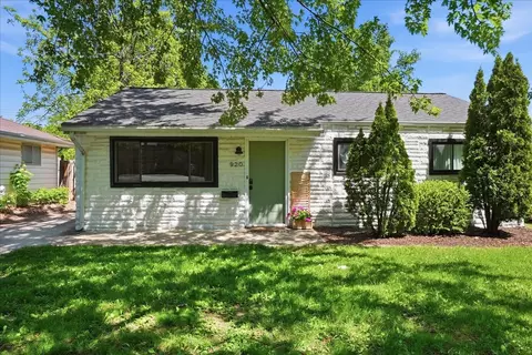 920 N Fell Ave, Normal, IL 61761