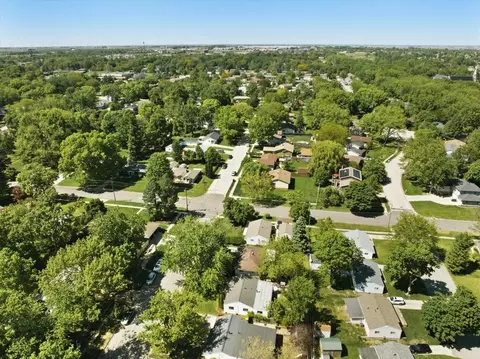 View/Area - 920 N Fell Ave, Normal, IL 61761 photo 2 of 2