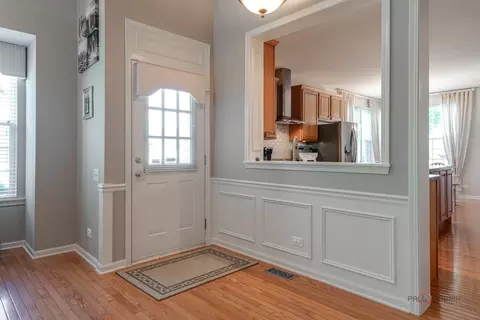 Entry Way - 2 Tiverton Ct, Algonquin, IL 60102 photo 1 of 1