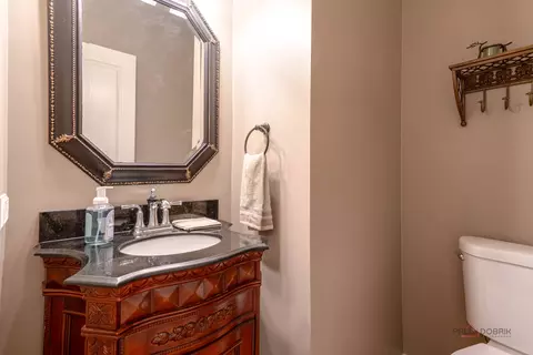 Bath - 2 Tiverton Ct, Algonquin, IL 60102 photo 1 of 3