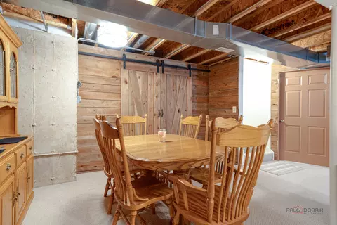 Dining - 2 Tiverton Ct, Algonquin, IL 60102 photo 4 of 5