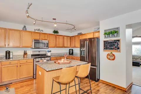 Kitchen - 1418 Major Dr, Plainfield, IL 60586 photo 2 of 2
