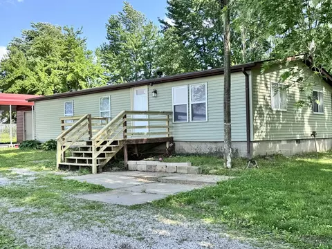 Exterior - 4372 Cartter Rd, Kell, IL 62853 photo 2 of 10