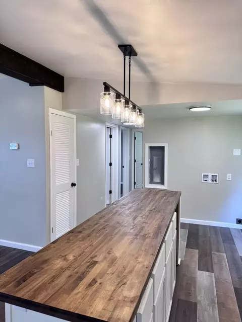 Kitchen - 4372 Cartter Rd, Kell, IL 62853 photo 4 of 5