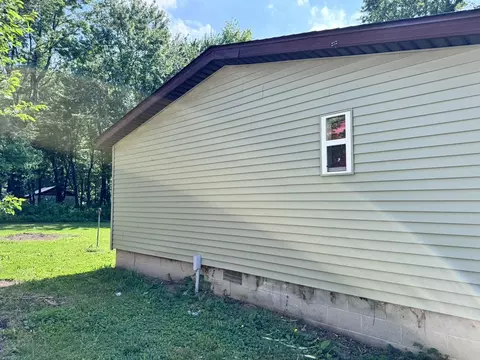 Exterior - 4372 Cartter Rd, Kell, IL 62853 photo 4 of 10