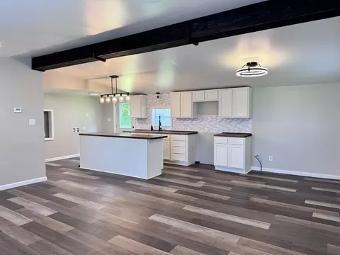 Kitchen - 4372 Cartter Rd, Kell, IL 62853 photo 1 of 5