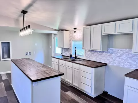 Kitchen - 4372 Cartter Rd, Kell, IL 62853 photo 2 of 5