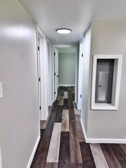Entry Way - 4372 Cartter Rd, Kell, IL 62853 photo 2 of 2