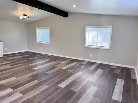 Living - 4372 Cartter Rd, Kell, IL 62853 photo 2 of 4