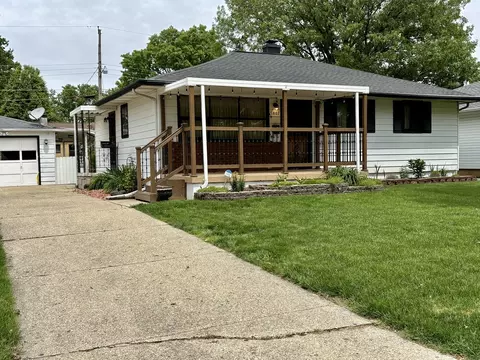 1807 Melanie Ln, Champaign, IL 61821
