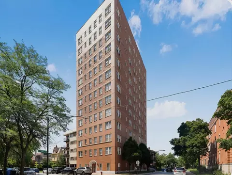 5400 S Harper Ave #1203, Chicago, IL 60615