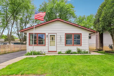 1512 Elm Ave, Round Lake Beach, IL 60073