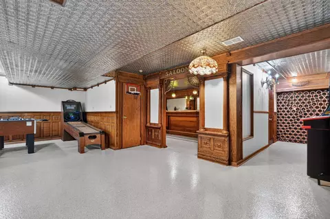 Other - 9682 Reding Cir, Des Plaines, IL 60016 photo 9 of 12