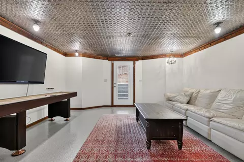 Other - 9682 Reding Cir, Des Plaines, IL 60016 photo 11 of 12