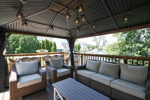 Exterior - 9682 Reding Cir, Des Plaines, IL 60016 photo 4 of 11