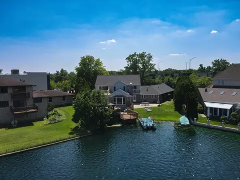 View/Area - 9682 Reding Cir, Des Plaines, IL 60016 photo 7 of 7