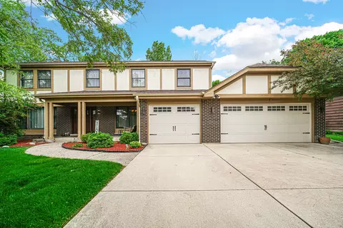 3818 Russett Ln, Northbrook, IL 60062