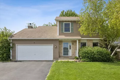 6 Crofton Ct, Lake In The Hills, IL 60156
