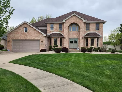 4942 Bay View Dr, Richton Park, IL 60471