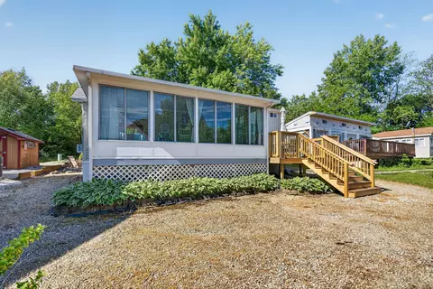 143 Fossil Lake Ct, Wilmington, IL 60481