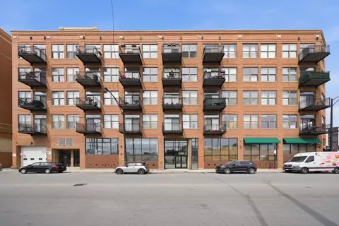 2310 S Canal St #201, Chicago, IL 60616