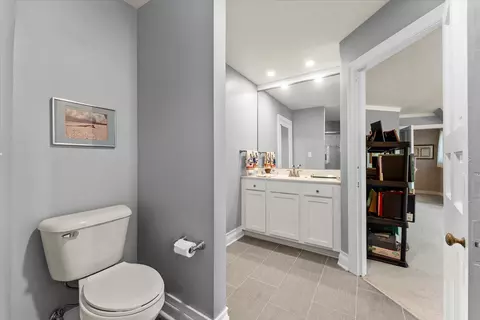 Bath - 27 Hickory Ln, White Heath, IL 61884 photo 6 of 10