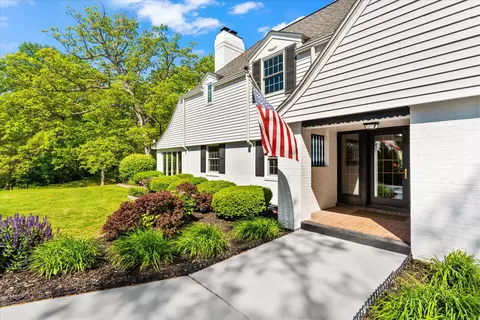 Exterior - 27 Hickory Ln, White Heath, IL 61884 photo 2 of 25
