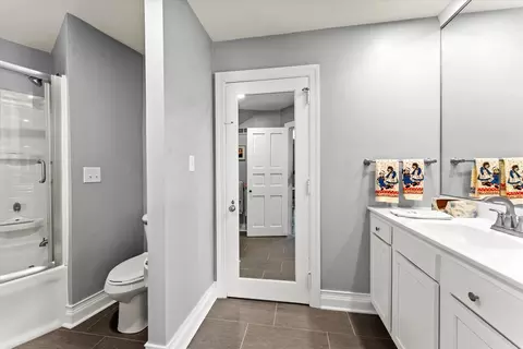 Bath - 27 Hickory Ln, White Heath, IL 61884 photo 5 of 10