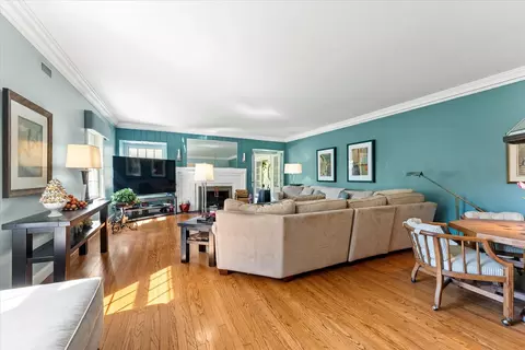 Living - 27 Hickory Ln, White Heath, IL 61884 photo 11 of 12