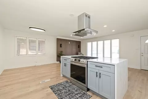 Kitchen - 505 E 146th St, Dolton, IL 60419 photo 2 of 7
