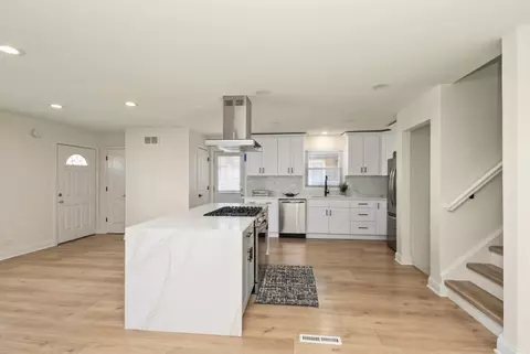 Kitchen - 505 E 146th St, Dolton, IL 60419 photo 7 of 7