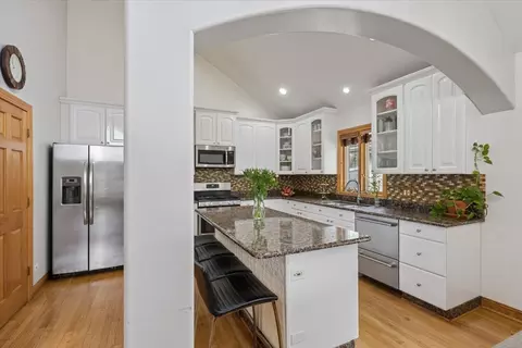 8317 W Ballard Rd, Niles, IL 60714 photo 7