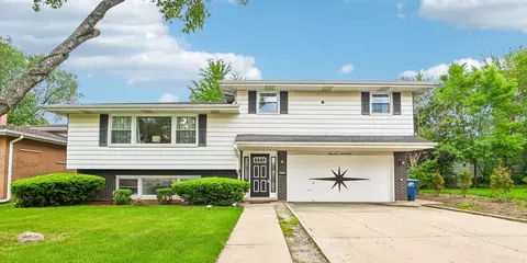 5733 Rose Ct, Berkeley, IL 60163