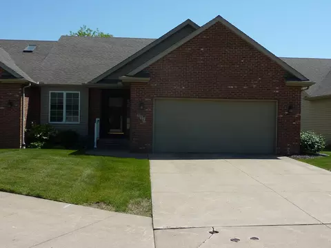 357 Country Club Ct #0, Eldridge, IA 52748