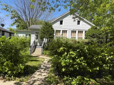 1728 Brown Ave, Evanston, IL 60201