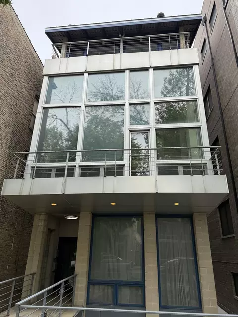 2024 W Webster Ave #2, Chicago, IL 60647