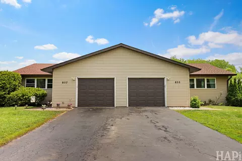855 Belle Plaine Ave, Gurnee, IL 60031