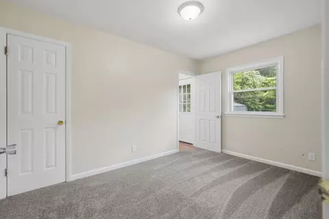 Bedroom - 3215 11th Avenue C Ave, Moline, IL 61265 photo 5 of 6