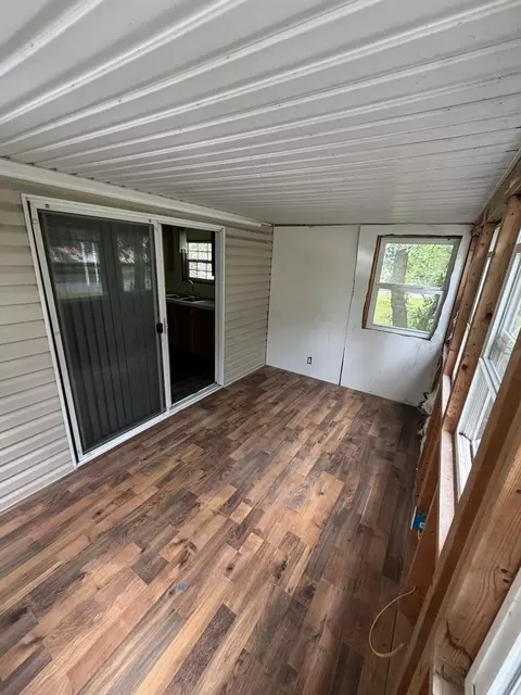 309 W Sylvia Ave, Christopher, IL 62822 photo 12