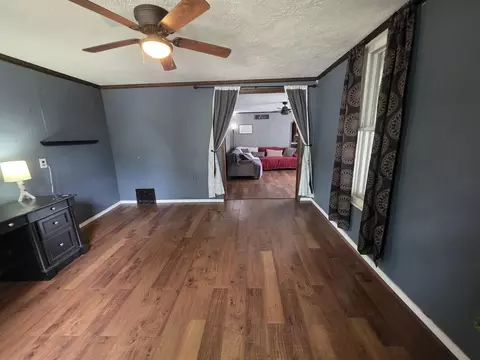 Living - 919 E Johnson St, Clinton, IL 61727 photo 2 of 3