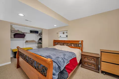 Bedroom - 2501 Red Oak Ct, Plainfield, IL 60586 photo 4 of 4