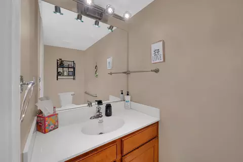Bath - 2501 Red Oak Ct, Plainfield, IL 60586 photo 1 of 5