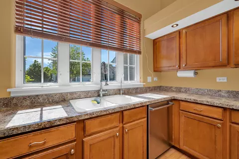 Kitchen - 2501 Red Oak Ct, Plainfield, IL 60586 photo 2 of 4