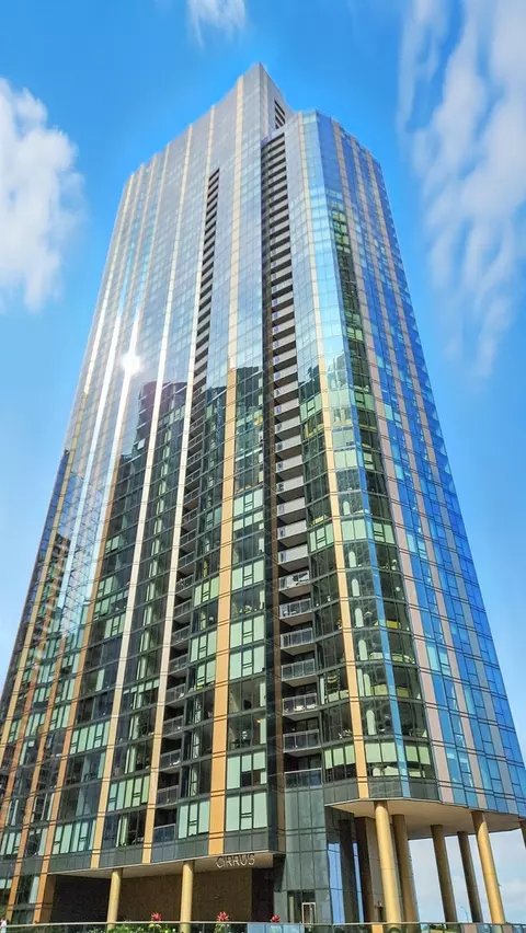 211 N Harbor Dr #3605, Chicago, IL 60601