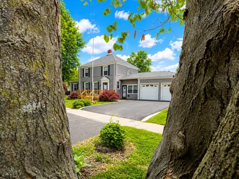 Exterior - 831 E 5th St, Centralia, IL 62801 photo 3 of 18